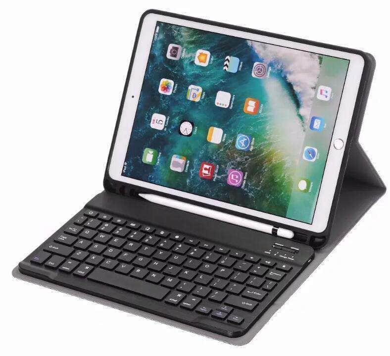 CaseBuddy Casebuddy iPad 9.7 5/6 Leather Look Split Bluetooth Keyboard Case with Pen Slot